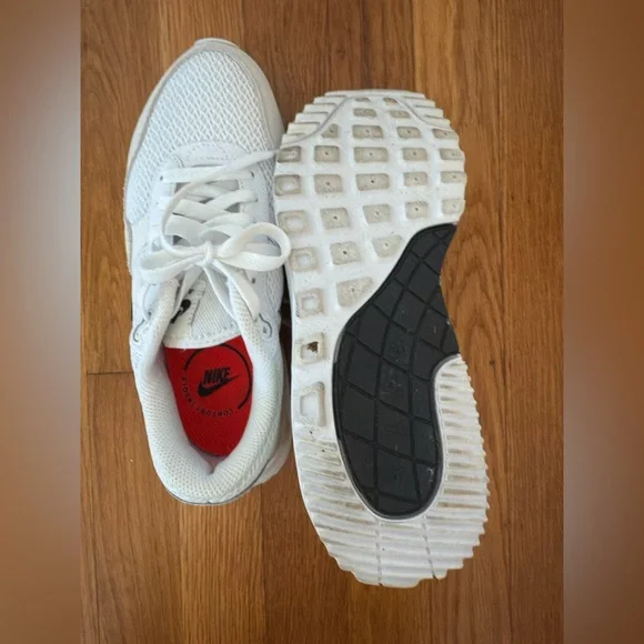 Nike Air Max - Picture 3 of 4